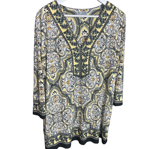 J M Collection Studded Blouse - Split Neck, Tunic Style 2X Plus size - Picture 1 of 7